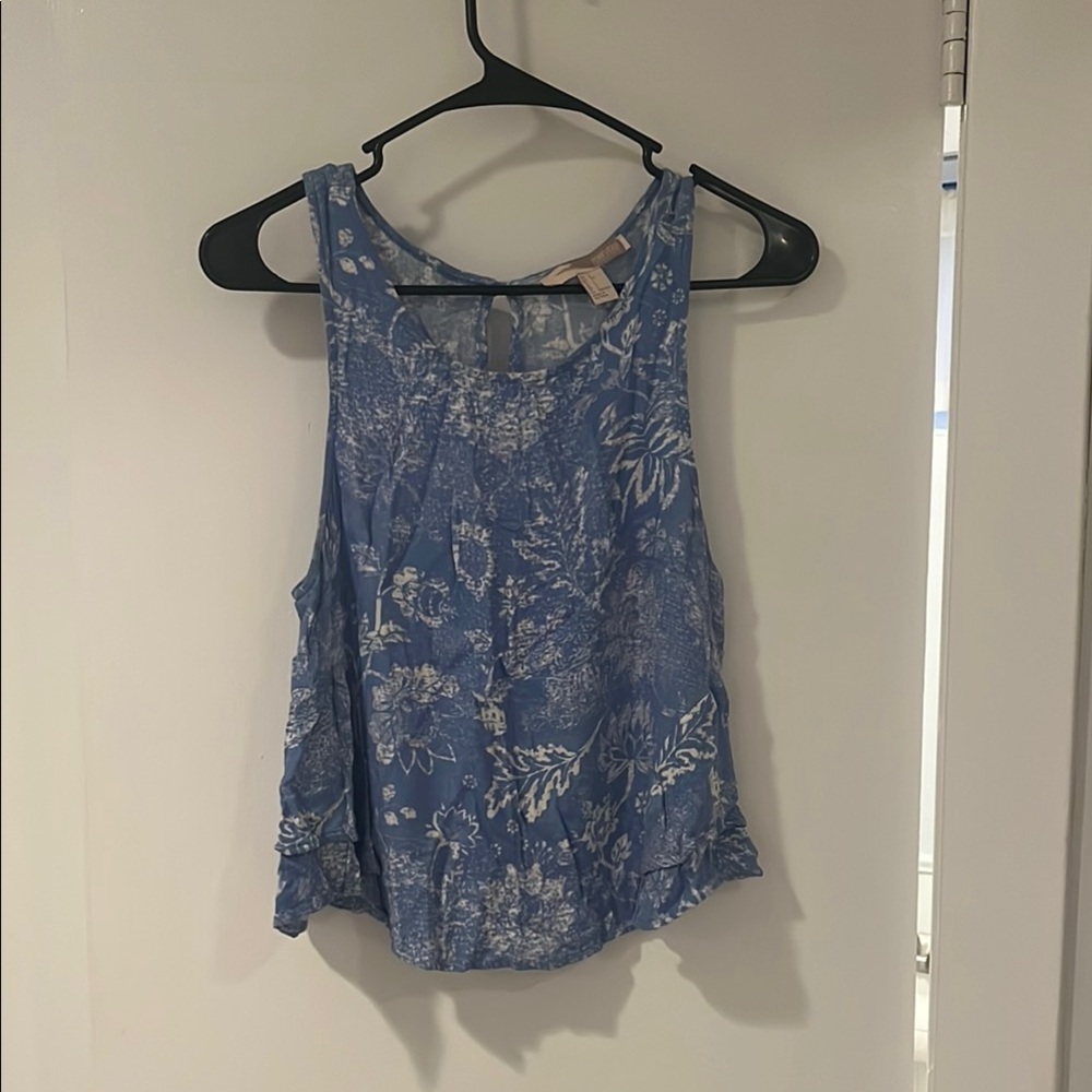 Forever 21 Blue and White Tank Top with Scoop Neckline